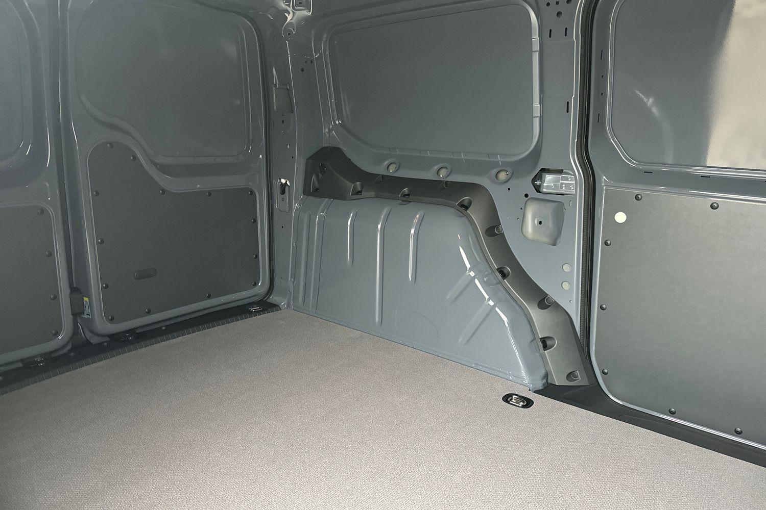 Ford TRANSIT CONNECT Photo 22