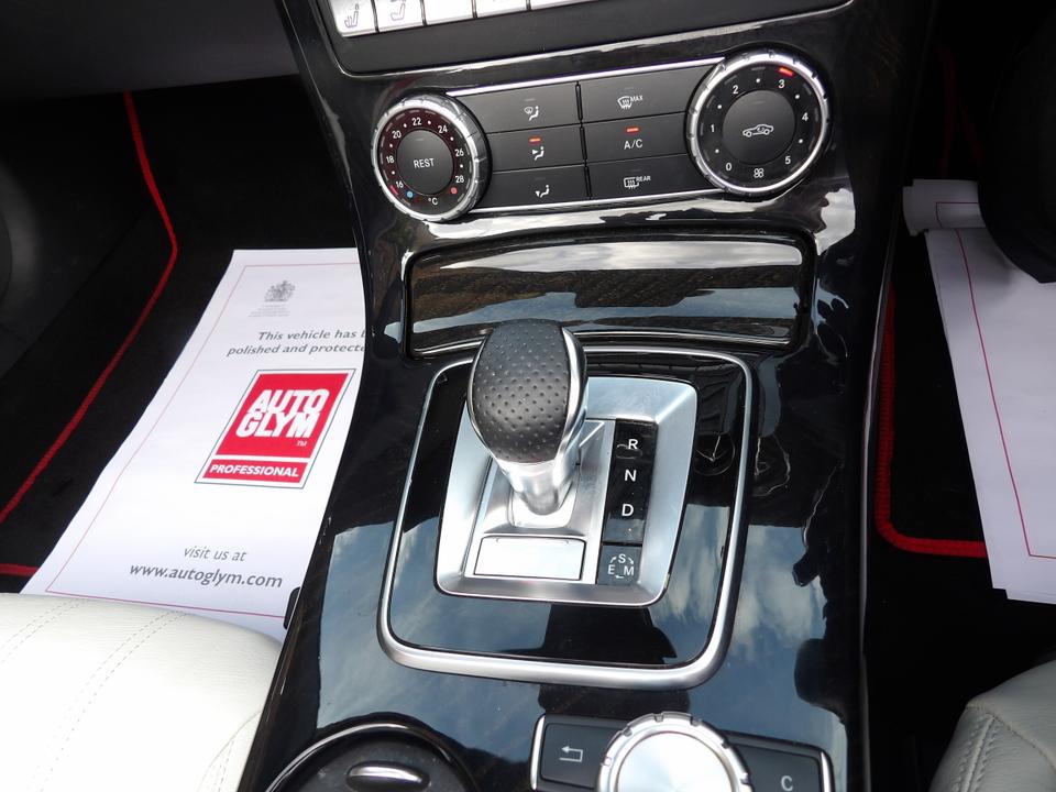 Used Mercedes-Benz SLK YR16MDY 32