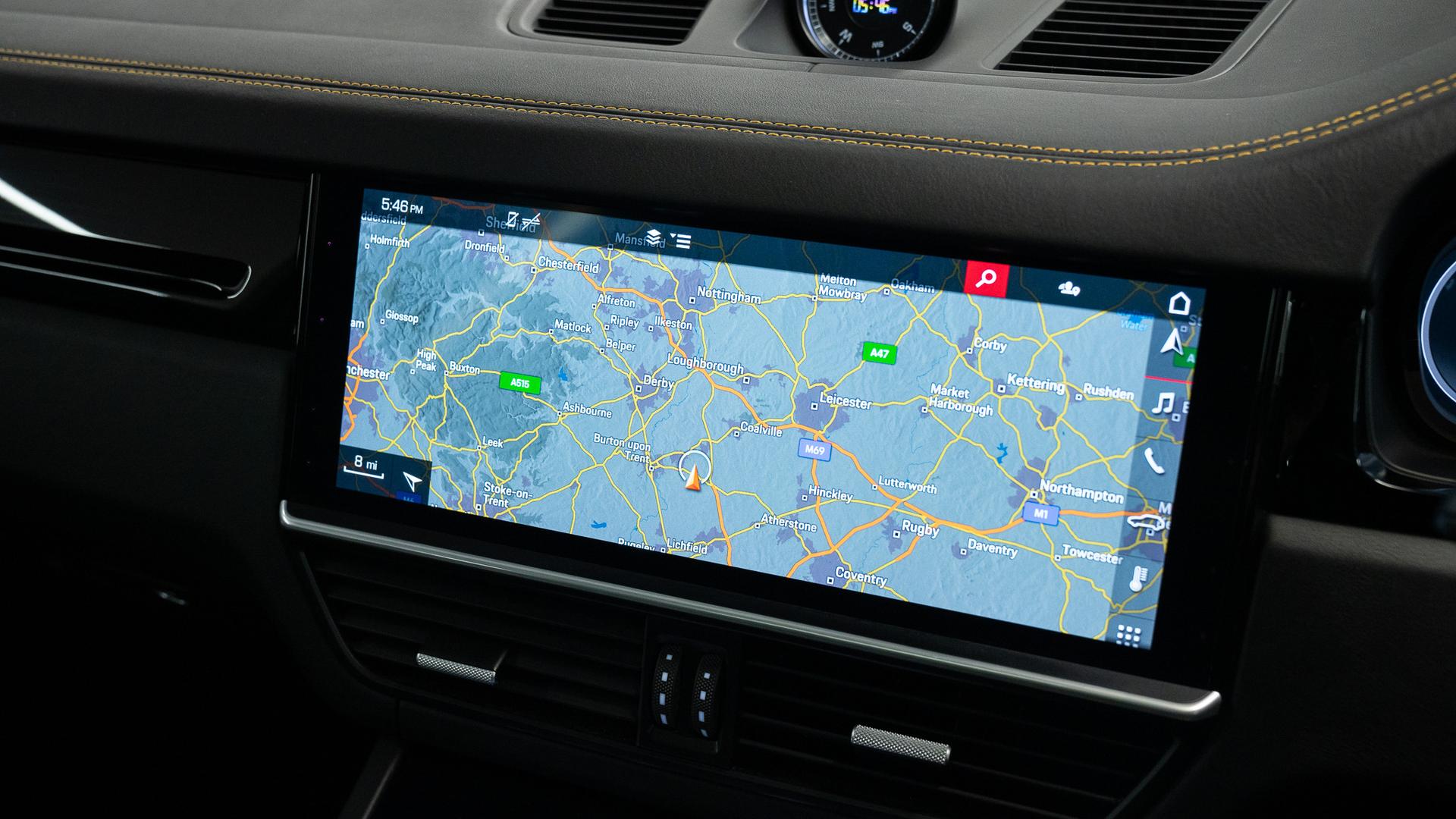 Porsche Cayenne Photo a673829c-aa98-400f-ad97-b18bed3304eb.jpg