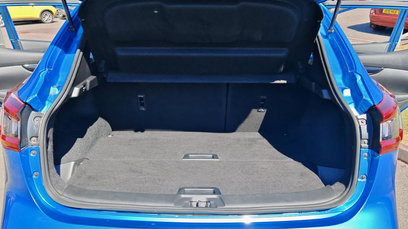 Used Nissan Qashqai DP69URR 14