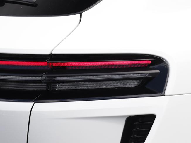 PORSCHE Macan Photo 41
