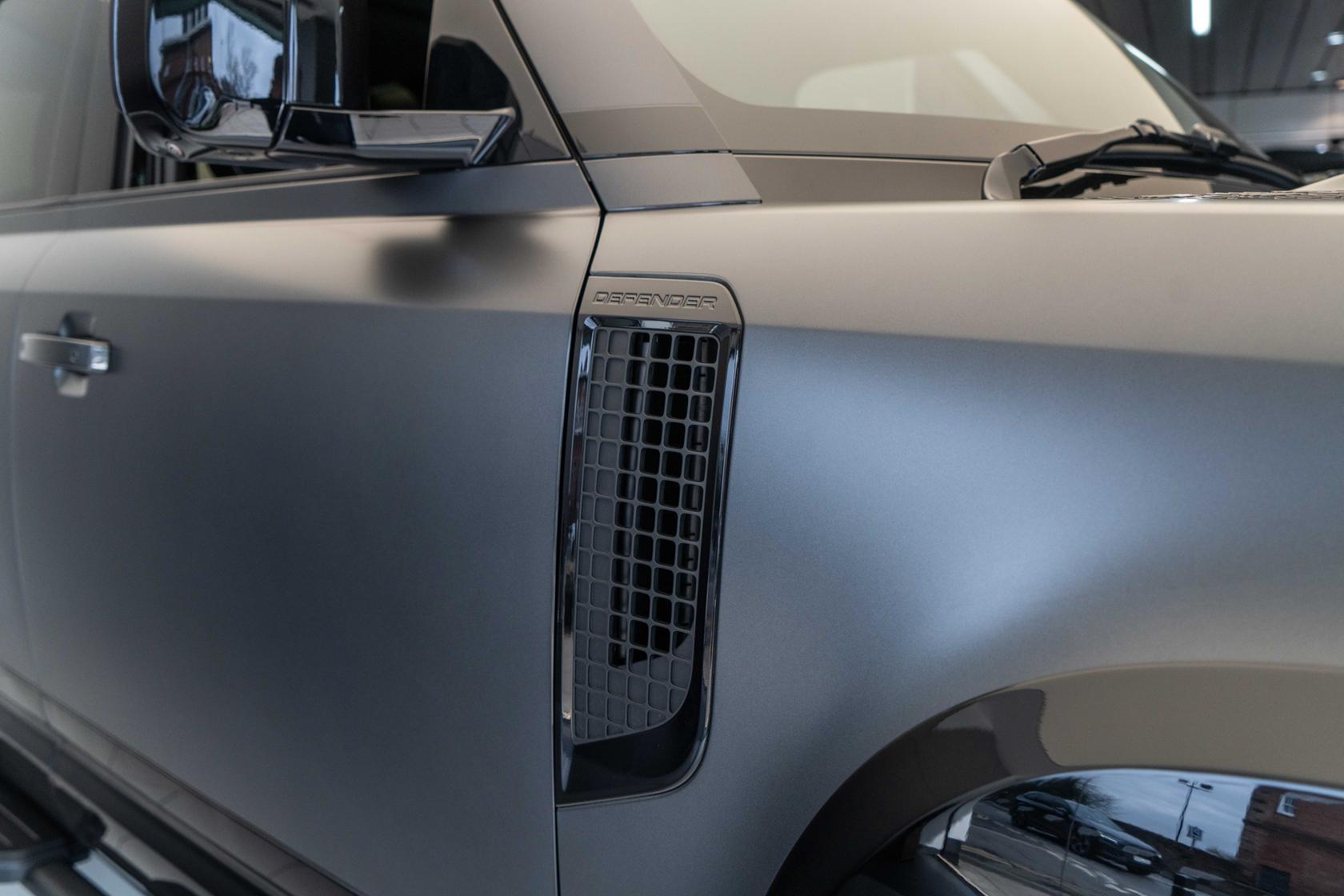 Used Land Rover Defender 110 SH71DCY 21