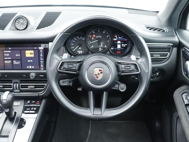 PORSCHE Macan Photo 33