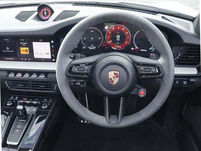PORSCHE 911 Photo 44