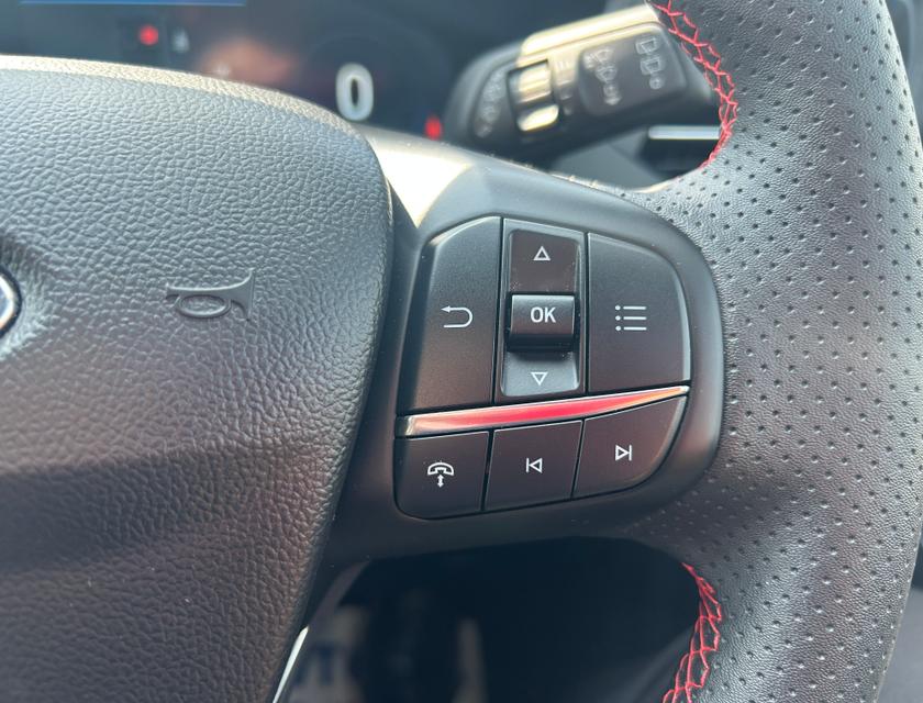 Ford Kuga Photo a69d6627-213d-4d7a-bc84-234c12aa28b1.jpg