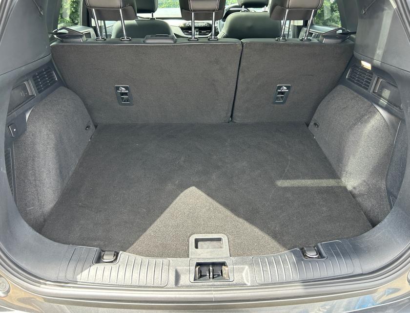 Ford Kuga Photo a6a356f9-bcd0-4039-b953-9ea436da28fe.jpg