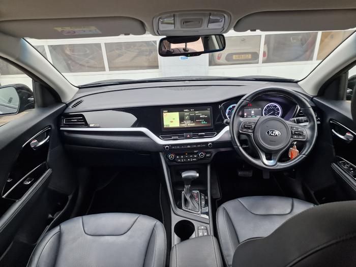 kia niro 3 interior