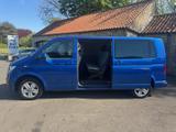 Volkswagen Transporter Shuttle Photo 33