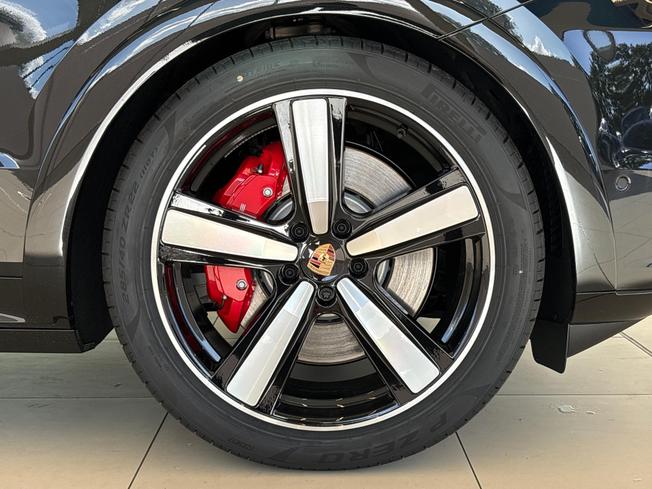 Porsche Cayenne Photo 25