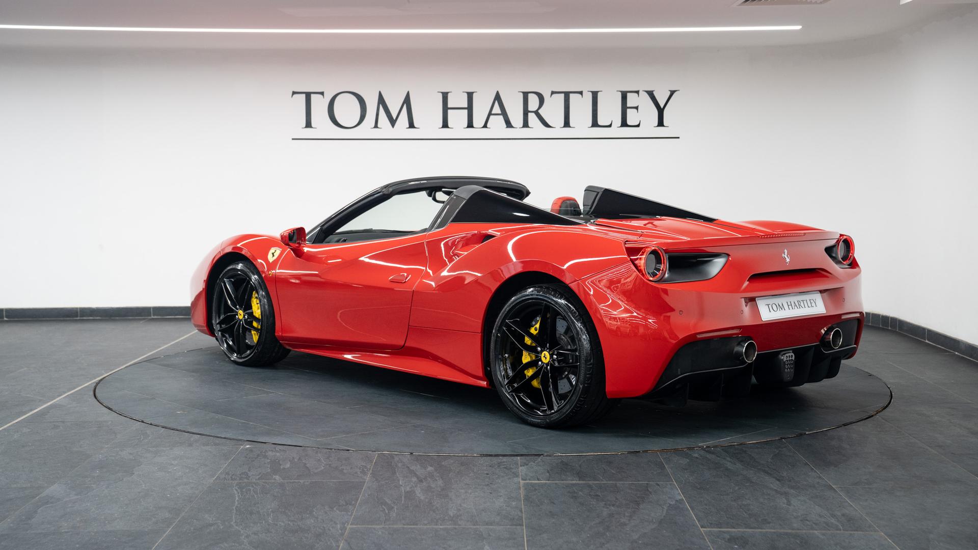 Ferrari 488 Photo a6ace164-6466-4ec1-b1cc-0506e3b61dbc.jpg