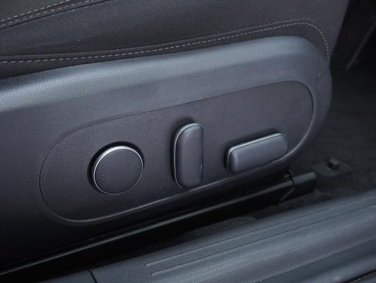 Hyundai IONIQ 6 Photo a6b17d8a-f97c-4c93-a082-9257c1a1800a.jpg