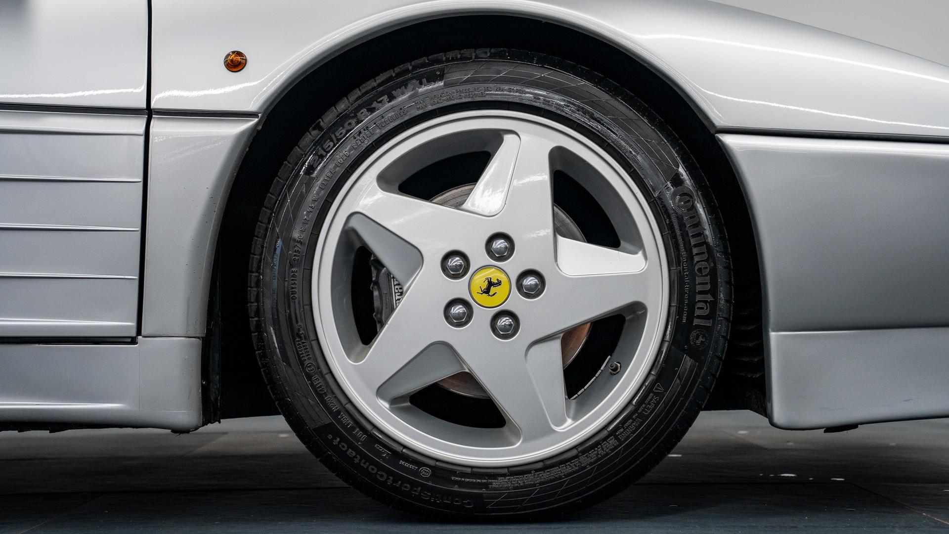 Ferrari 348 Photo a6c07fd8-77e2-462e-928a-e45c8de6d629.jpg