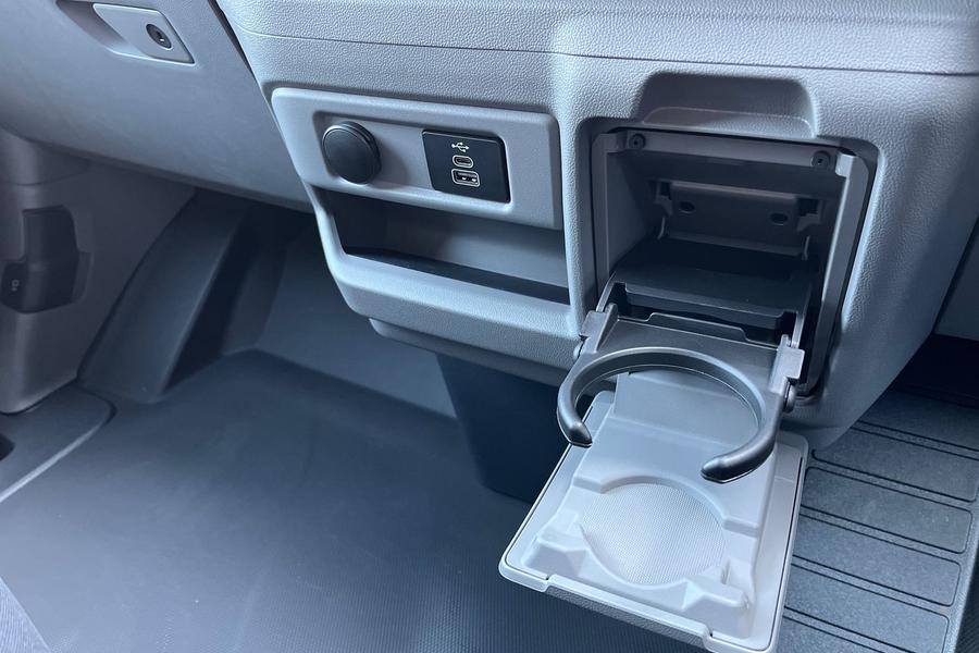 Ford TRANSIT CUSTOM Photo a6e11da4-adc3-4d7e-a68a-225fa92e5b42.jpg