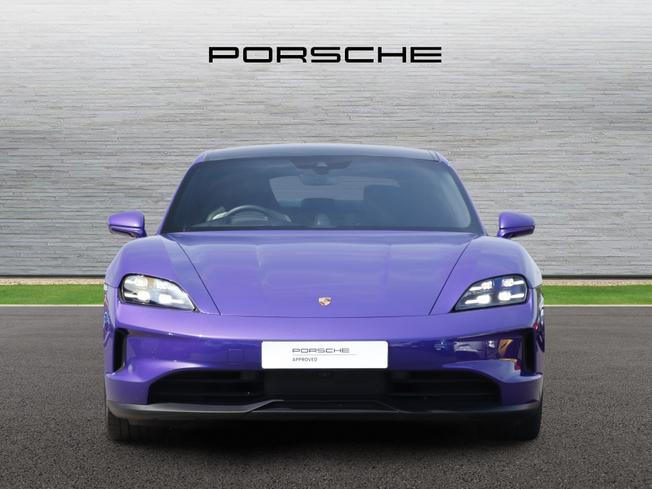 PORSCHE Taycan Photo 6