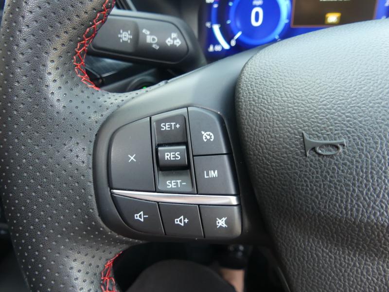 Ford Kuga Photo a6e77cfe-70a7-41d6-8ac9-8a6afb95a28d.jpg
