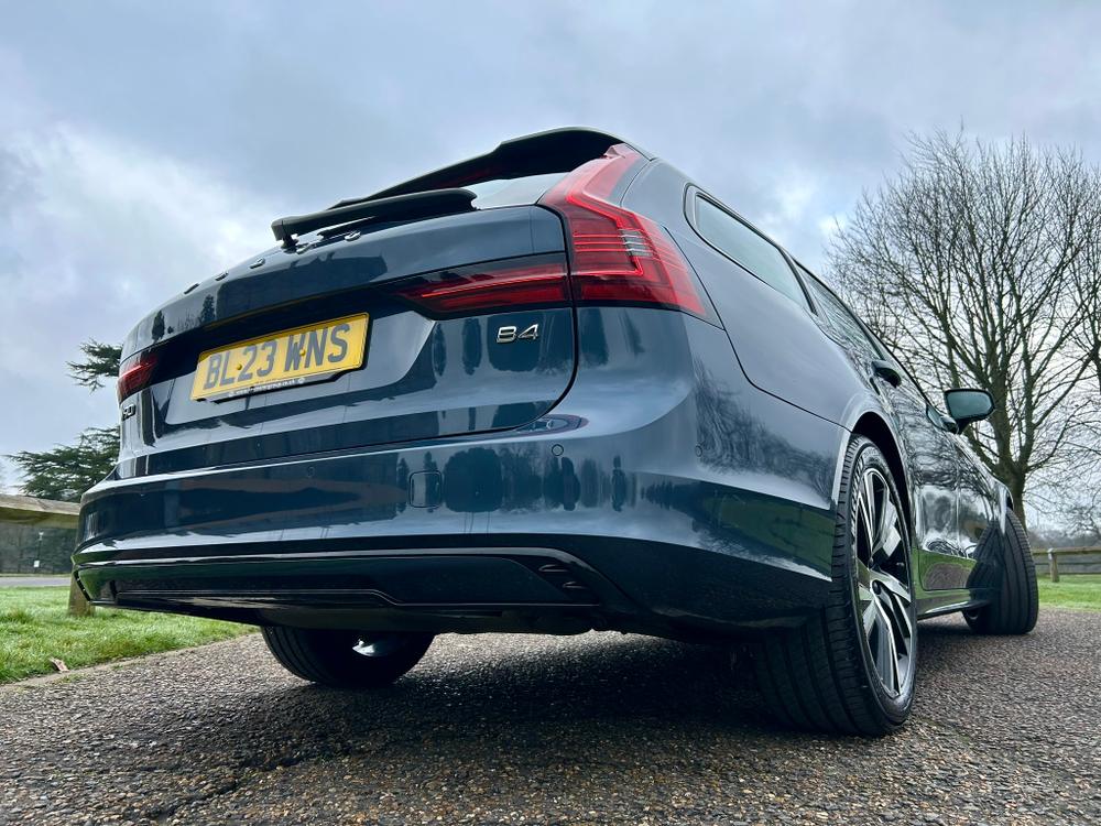 Used Volvo V90 BL23WNS 38