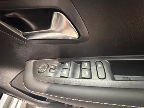 Peugeot 208 Photo a6f2e059-9d60-4e3c-8ca3-f952a05296cc.jpeg