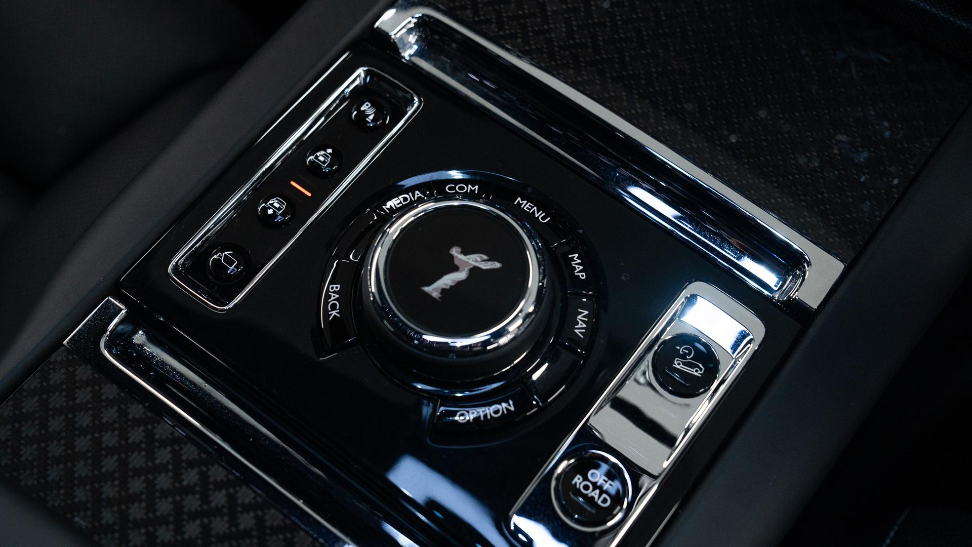 Rolls-Royce Cullinan Photo a6f40b87-3ae9-4620-96bd-f33ad843ae6e.jpg