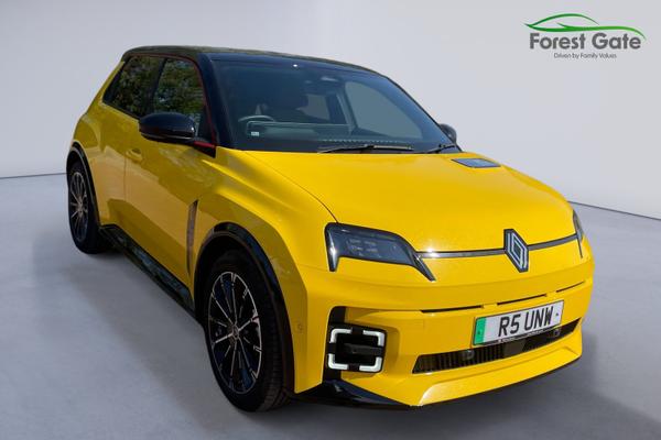 2025 RENAULT 5 E TECH ELECTRIC COMFORT RANGE 52KWH ICONIC FIVE HATCHBACK 5DR ELECTRIC AUTO 150 PS... photo