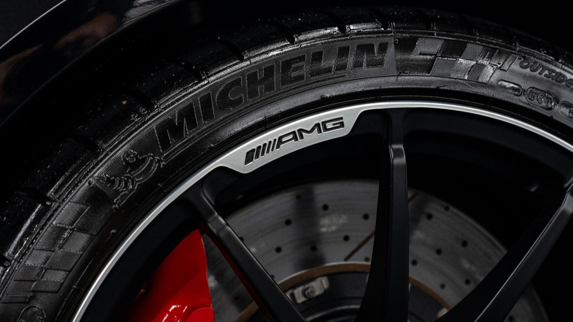 Mercedes-Benz C63 AMG Photo a7193c41-99ef-43ad-8577-f63798bf81c2.jpg