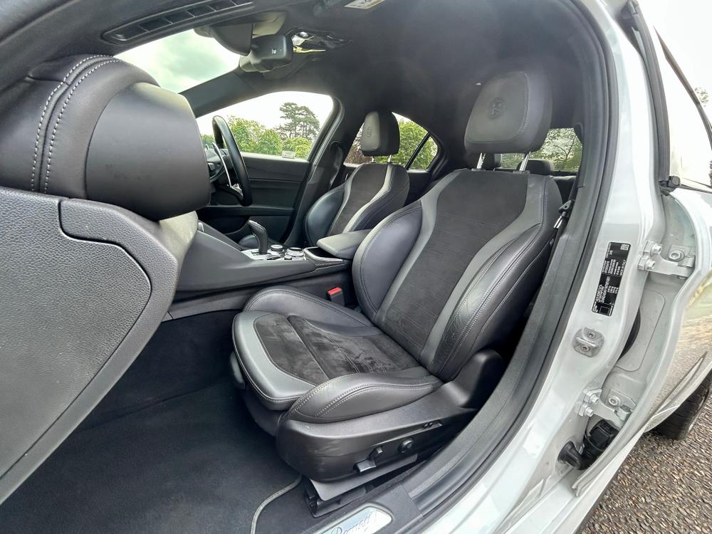Used Alfa Romeo Giulia LC22YDN 32