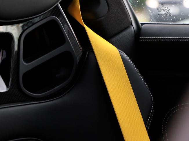 PORSCHE 911 Photo 16