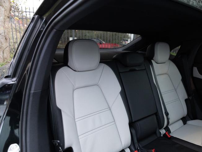PORSCHE Cayenne Photo 9