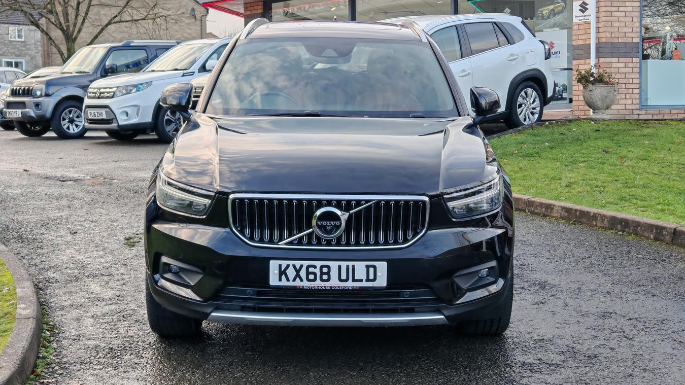 Used Volvo XC40 KX68ULD 8