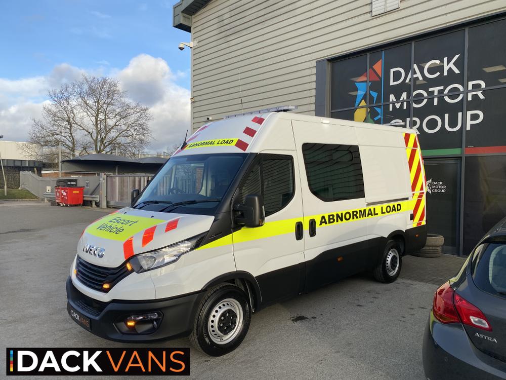 Iveco Daily Heavy Haulage Photo a74f135b-e35a-4829-ba6b-9f3df099dbfd.jpg