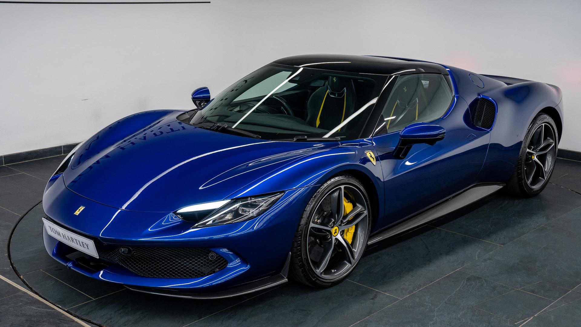 Ferrari 296 Photo a74f402a-76fa-4e6b-af68-b535a40002b4.jpg