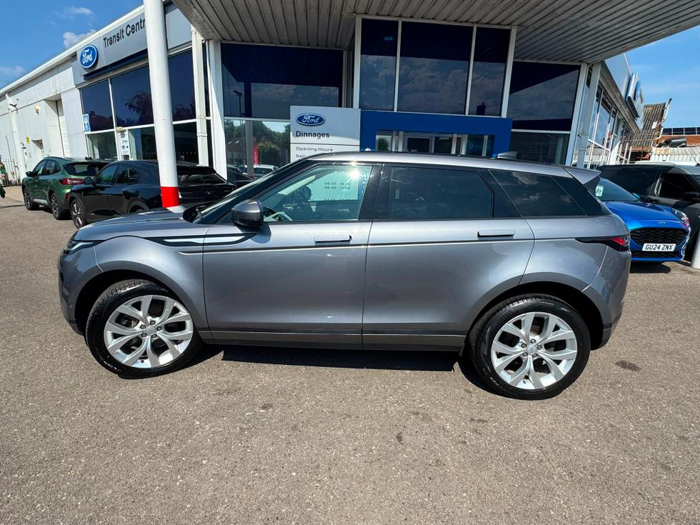 Land Rover Range Rover Evoque Photo a7610e1f-8ecc-4754-a052-c0c87ad909c6.jpeg