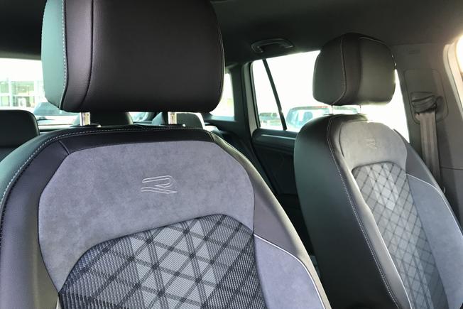 VOLKSWAGEN Tiguan Photo 32