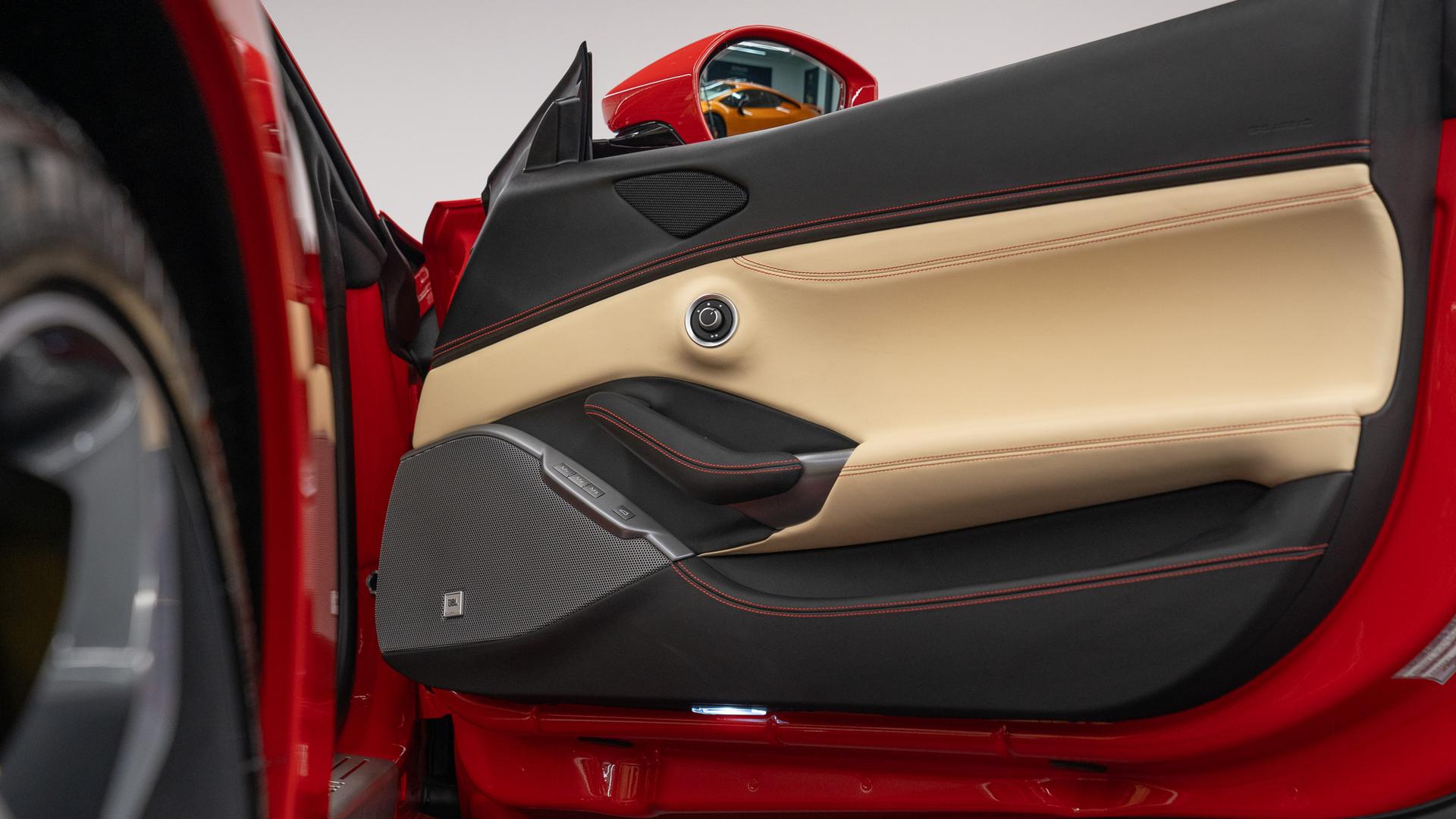 Ferrari Portofino Photo a77f8715-2ca3-4dec-869f-8f8be85936f0.jpg