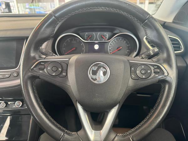 Used Vauxhall Grandland X LL69VEA 13