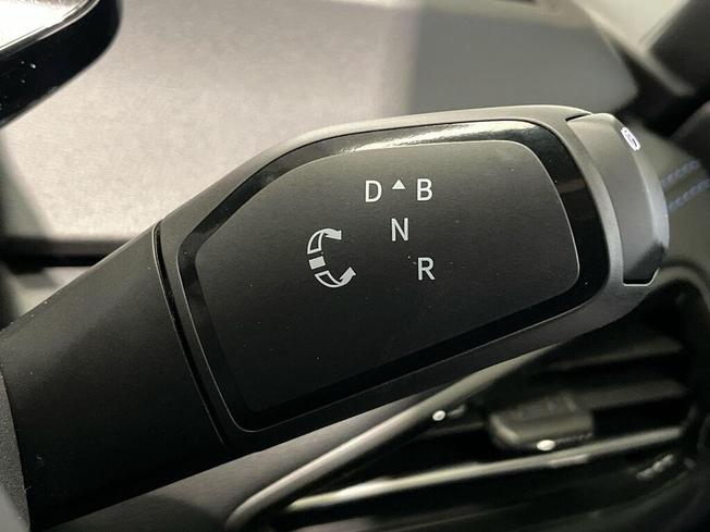 VOLKSWAGEN ID.3 Photo 28