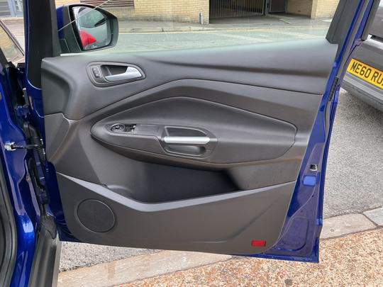 Ford C-Max Photo 25