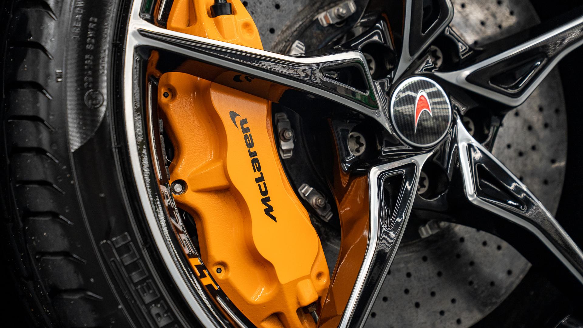 McLaren 675 LT Photo a7ac0d0d-1a92-4ec4-aa5c-f6a223d9130b.jpg
