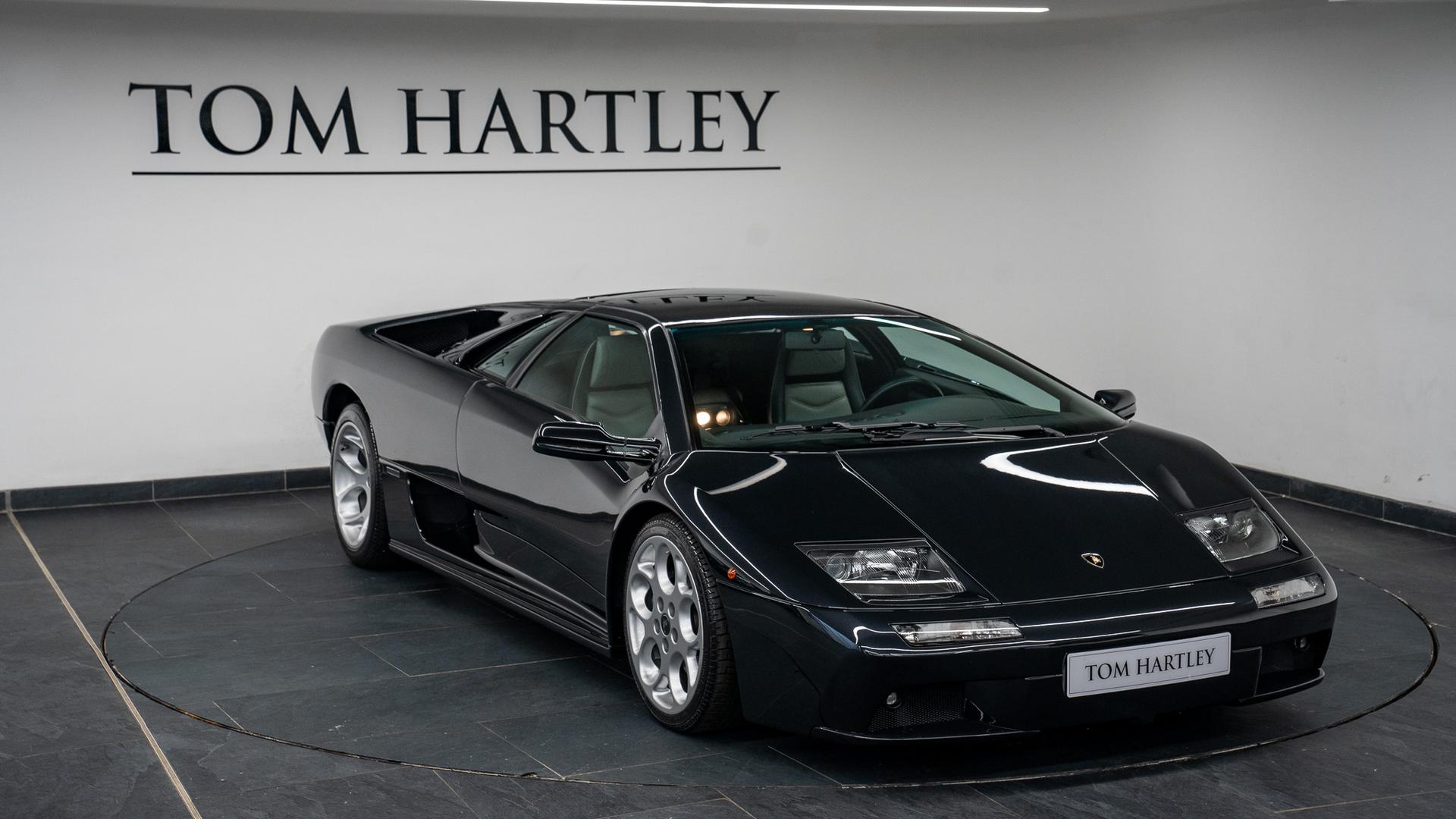 LAMBORGHINI Diablo Photo a7bdd9a2-550c-4557-8f01-5c0bdde7cbcb.jpg