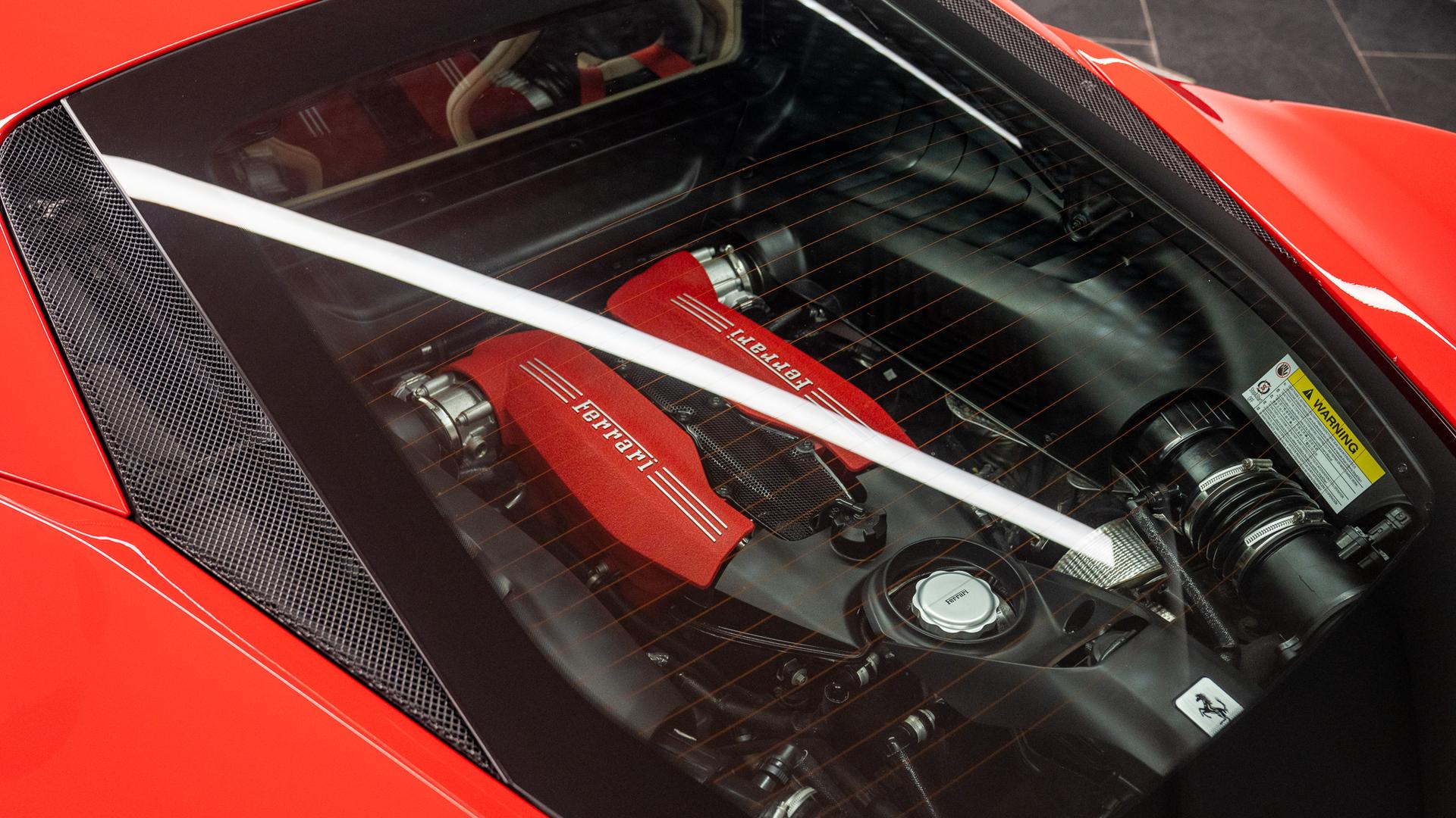 Ferrari 488 Photo a7c34bf6-a7eb-423a-8a52-0f8da0c57b09.jpg