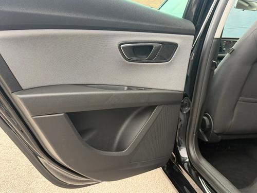 SEAT Leon Photo a7c9ca86-4bd6-4105-b86c-d850834a764d.jpeg