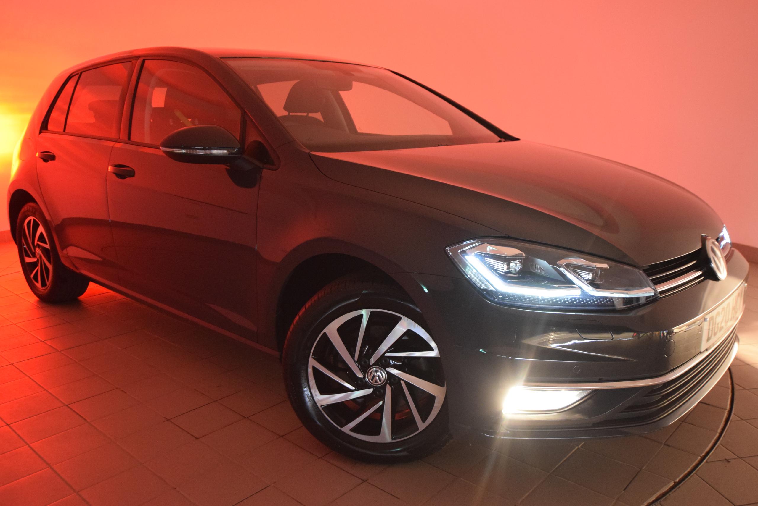 Volkswagen golf 1.0 online tsi 2020