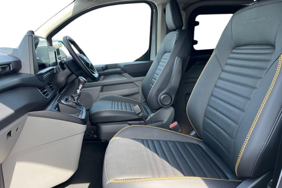 Ford TRANSIT CUSTOM Photo a7eb2ca2-d2a2-4e3b-a522-4d61531866fb.jpg