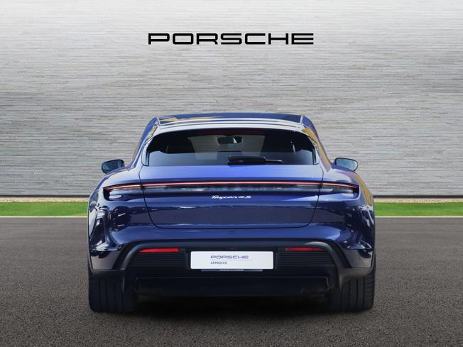 PORSCHE Taycan Photo 6