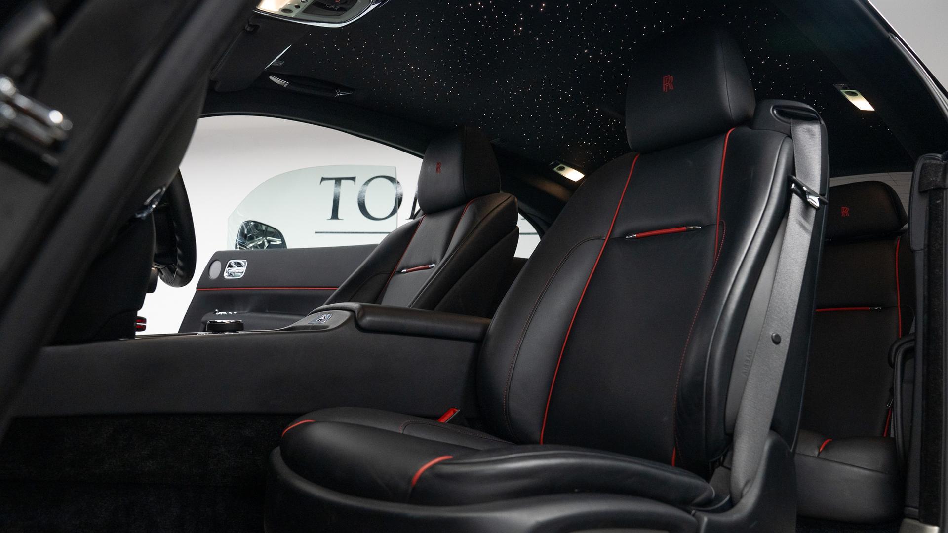 Rolls-Royce Wraith Photo a80215ea-0e93-4056-8ee6-30a3d8fdbee6.jpg