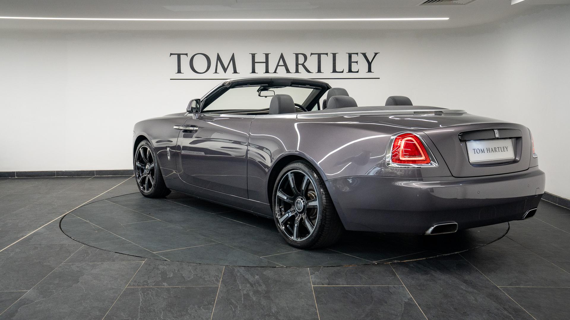 Rolls-Royce Dawn Photo a82add64-2225-420d-bb3a-2a588dc5d9b8.jpg