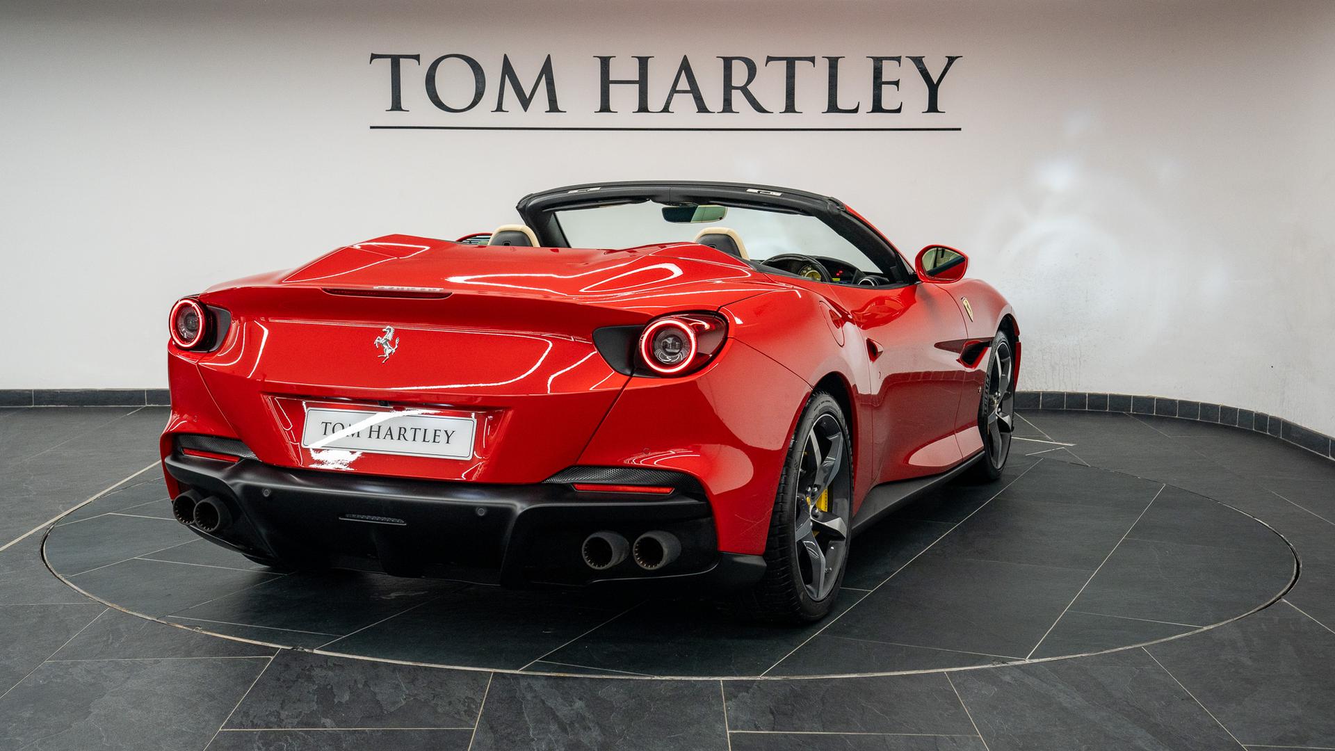 Ferrari Portofino Photo a83f7d75-7db2-42d9-8949-680177117ab9.jpg