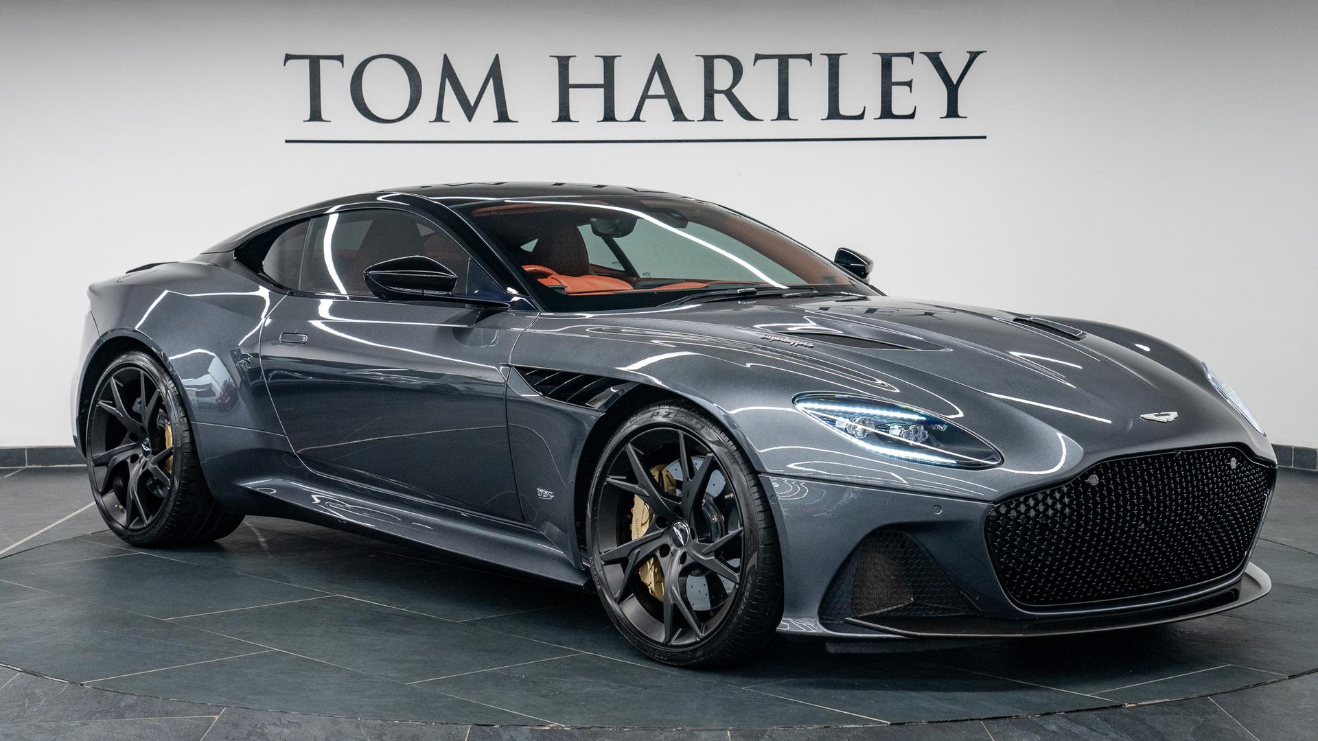 Aston Martin DBS Photo a84ed27b-e1d1-428a-8ce5-c640f120117f.jpg