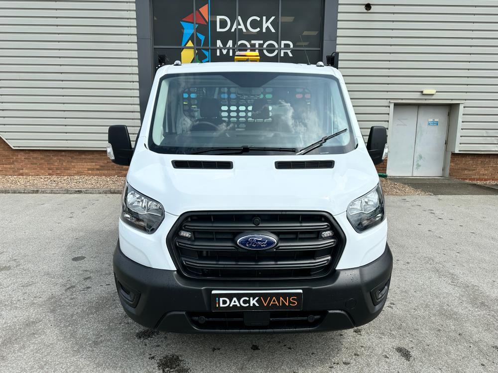 Ford Transit Photo a86613d7-b9b8-4e6e-a897-470762b653a5.jpg