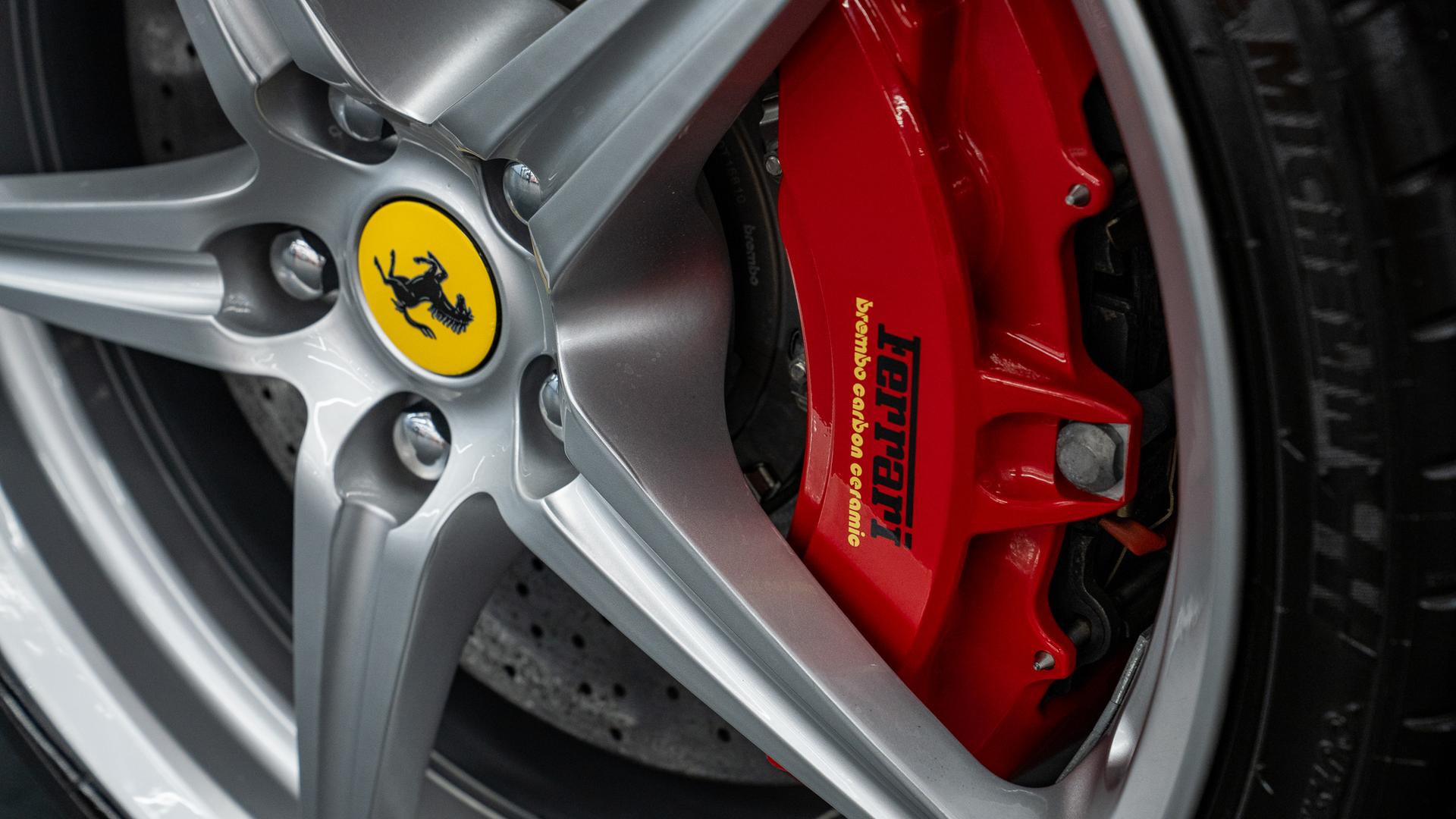 Ferrari 458 Photo a8799915-d05e-46f8-b665-7e10afc0a0ea.jpg