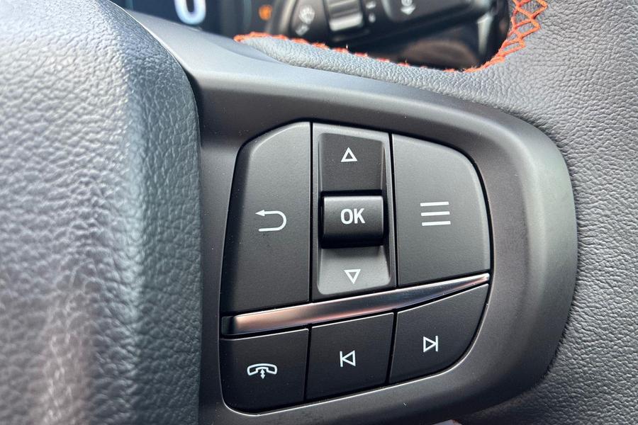 Ford RANGER Photo a8956ac3-cc37-4a5e-966a-6dc893b9e81d.jpg